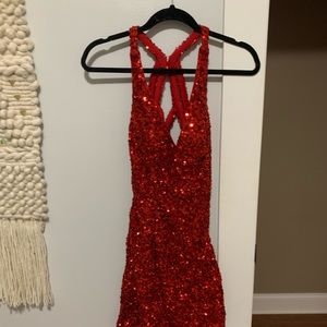 Sophia Thomas Sz 0 Red Homecoming dress.  Worn once.